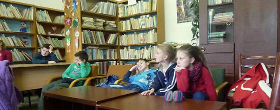 Dňa 8. novembra 2013 Obecná knižnica Zázrivá pozýva deti z materskej školy na podujatia. Podujatia budú mať názov Najkrajšie rozprávky s Osmijankom a Vitajte v knižnici. Predstavíme Vám knižnicu a jej služby. Zoznámime sa s pojmami autor, ilustrátor, vydavateľstvo, kníhkupectvo, krásna a náučná literatúra. Deti aj takýmto spôsobom spoja návštevu knižnice s informačnou výchovou a zoznámia sa s knihami v knižnici.